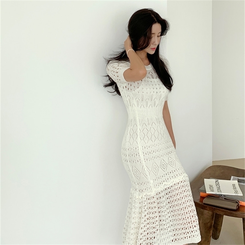 Casual women's dress early summer sweet self-cultivation hollow knitted + camisole skirt two-piece suit 210520, Blue
Casual women's dress early summer sweet self-cultivation hollow knitted + camisole skirt two-piece suit 210520, Blue