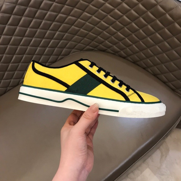 Valentin Top quality multicolor super king luxury designer casual shoes for men, 01
Valentin Top quality multicolor super king luxury designer casual shoes for men, 01