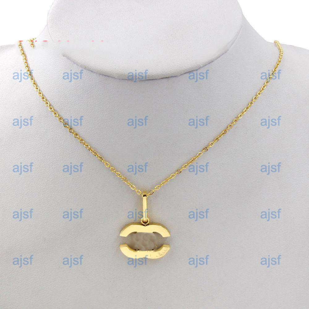 Top Fashion Designer Letter Necklace Gold Plated Luxury Necklaces Crystal Diamond Pendant Clavicle Chain for Women Banquet Jewelry, Silver
Top Fashion Designer Letter Necklace Gold Plated Luxury Necklaces Crystal Diamond Pendant Clavicle Chain for Women Banquet Jewelry, Silver