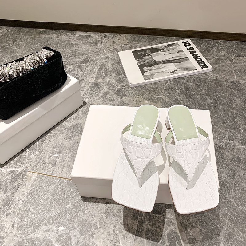 Fashion Designer Women Beach Sandals Crocodile Pattern Shoe Flip Flops Loafers Summer Flats Shoes Ladies Heel 4.5CM Sandal Leather Slipper White, Green
Fashion Designer Women Beach Sandals Crocodile Pattern Shoe Flip Flops Loafers Summer Flats Shoes Ladies Heel 4.5CM Sandal Leather Slipper White, Green