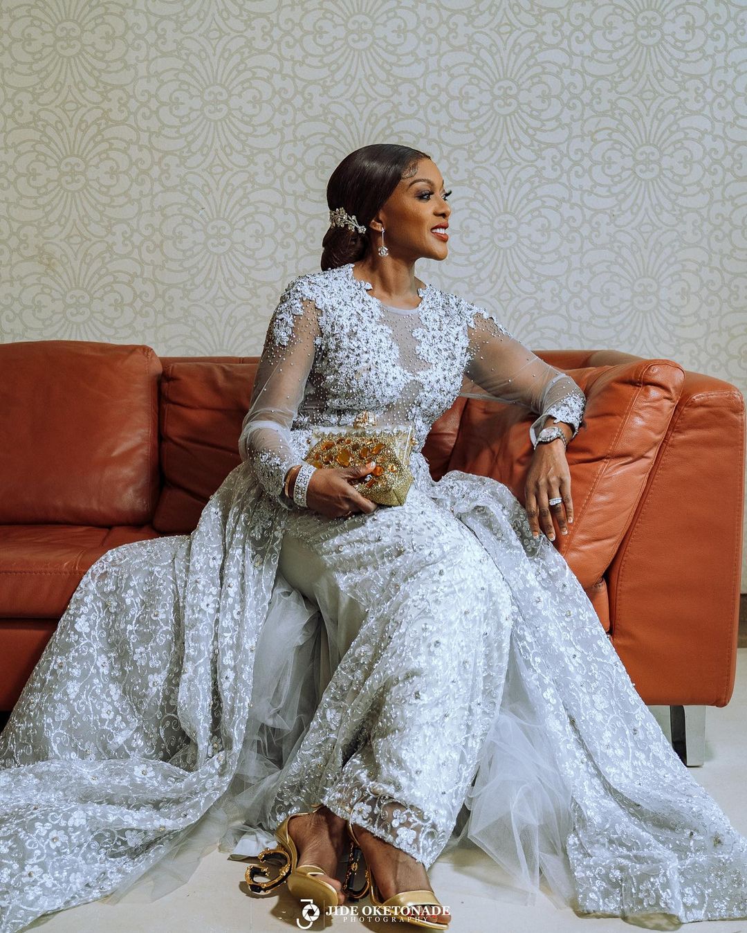 2022 Plus Size Arabic Aso Ebi Luxurious Lace Beaded Wedding Dress Long Sleeves Vintage Sexy Bridal Gowns Dresses ZJ305
