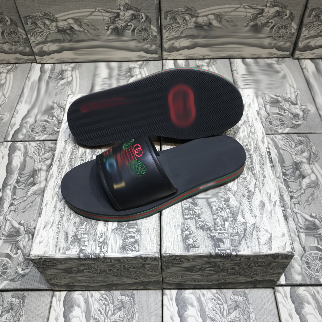2021 Slipper Designer Slide Summer sandals Fashion Men Beach Indoor Flat Flip Flops Leather luxurys Shoes mens Slippers with box Size 39-45 -H209, White
2021 Slipper Designer Slide Summer sandals Fashion Men Beach Indoor Flat Flip Flops Leather luxurys Shoes mens Slippers with box Size 39-45 -H209, White