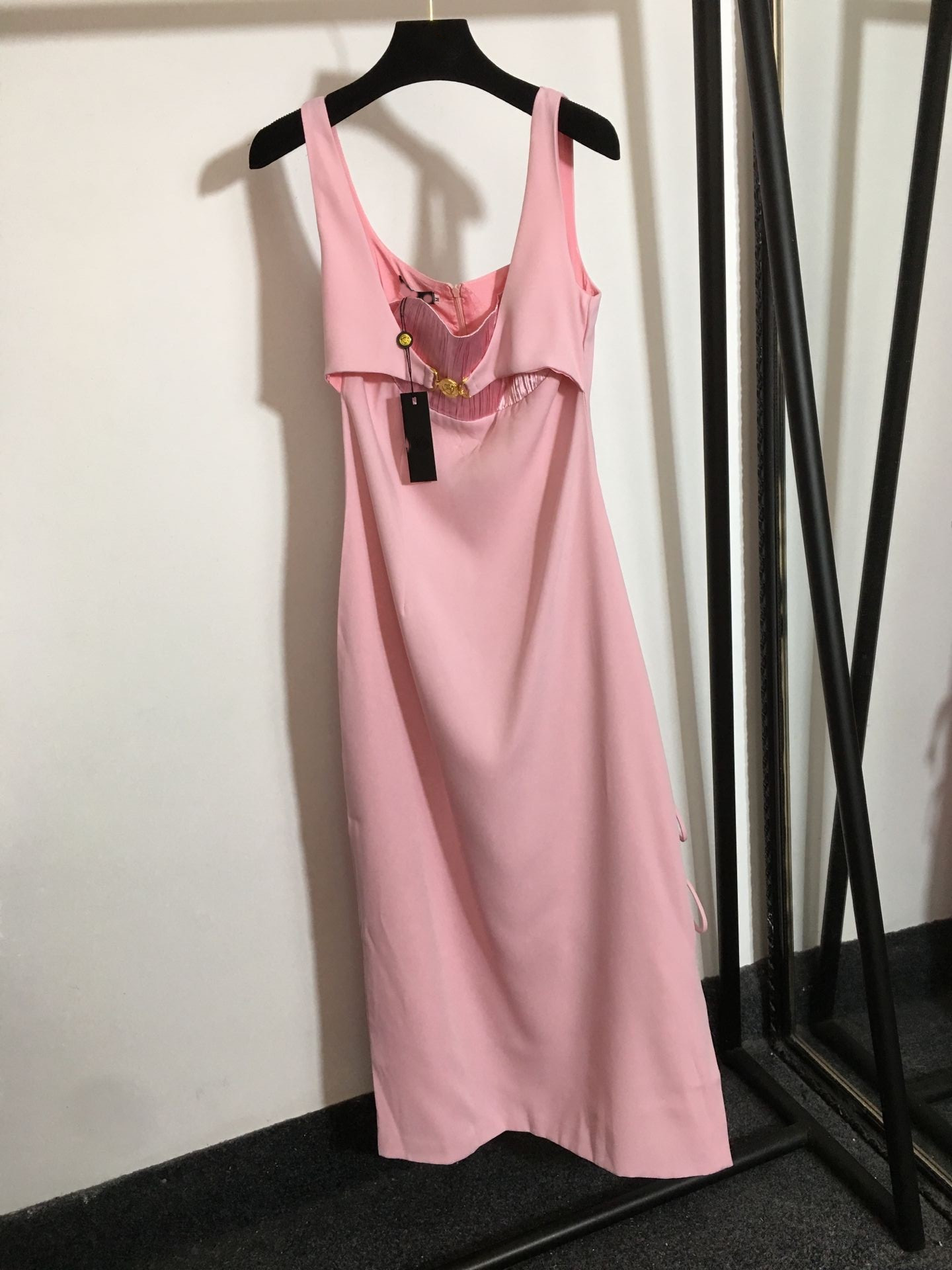Milan Runway dresses 2021 Autumn Summer Spaghetti Strap Women' Designer Dress Brand Same Style Clothing 0715-2, Pink
Milan Runway dresses 2021 Autumn Summer Spaghetti Strap Women' Designer Dress Brand Same Style Clothing 0715-2, Pink
