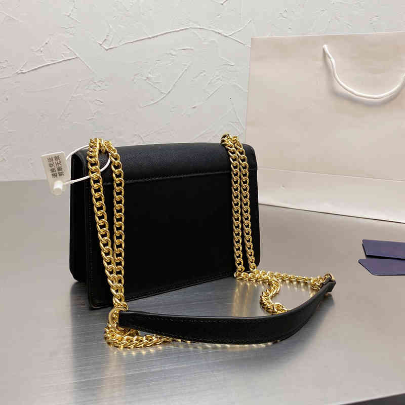 Evening Bags Designer Mini Bag Wallets Shoulder Cross Body Fashion brand Genuine leather Gold chain Different colors High-quality with original box UGGC, 1# shoe box
Evening Bags Designer Mini Bag Wallets Shoulder Cross Body Fashion brand Genuine leather Gold chain Different colors High-quality with original box UGGC, 1# shoe box