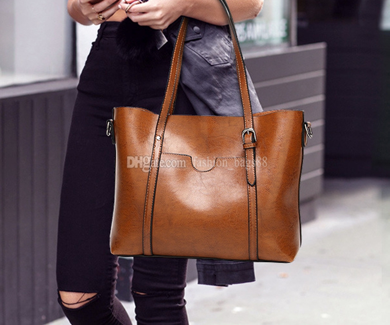 Handbag Luxurys Designers Bags Female Messenger Bag European and American Fashion Ladies Handbags Shoulder Tott Package, 160006
Handbag Luxurys Designers Bags Female Messenger Bag European and American Fashion Ladies Handbags Shoulder Tott Package, 160006