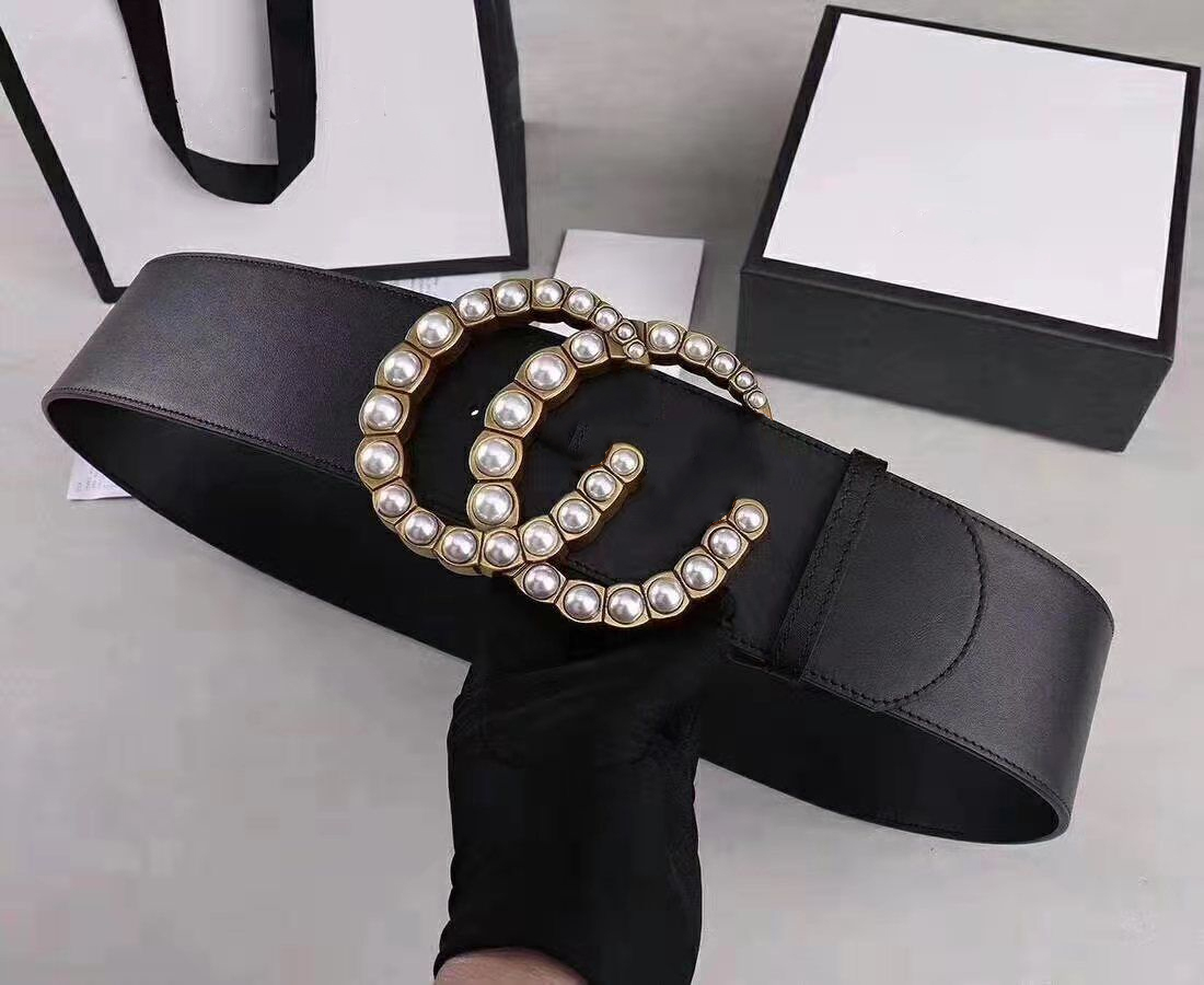 designer brand Belts women leather black red big gold buckle classic leisure luxury 7CM belt and gift box, Belts gift box
designer brand Belts women leather black red big gold buckle classic leisure luxury 7CM belt and gift box, Belts gift box