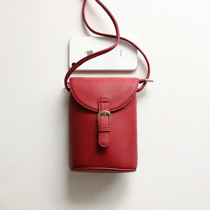 Evening Bags OUSSON 2021 Design Small Bucket Bag Exquisite Female Leather Crossbody Phone Fashion For Woman
Evening Bags OUSSON 2021 Design Small Bucket Bag Exquisite Female Leather Crossbody Phone Fashion For Woman