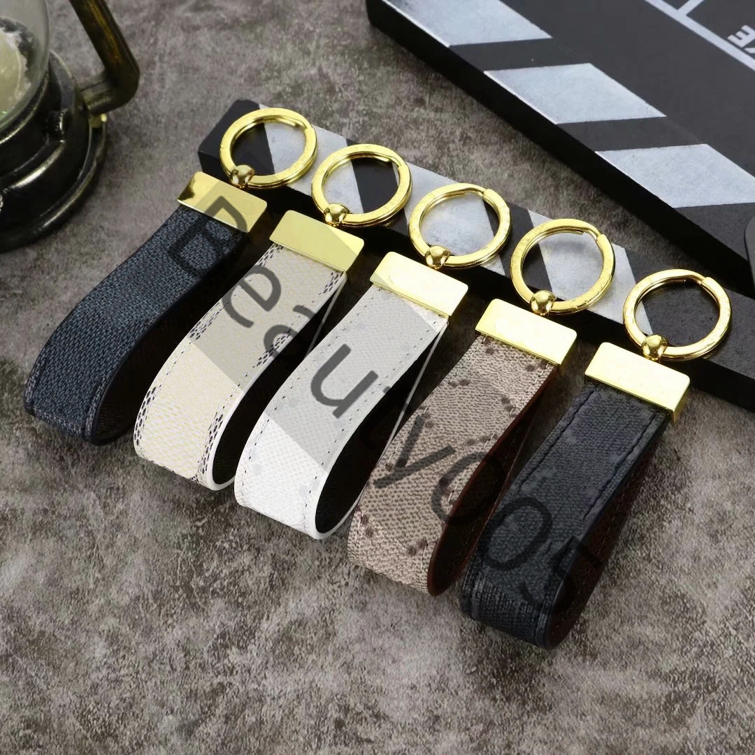 Luxury designer L long keychain car key ring mens and womens fixed bag pendant accessories B05
Luxury designer L long keychain car key ring mens and womens fixed bag pendant accessories B05