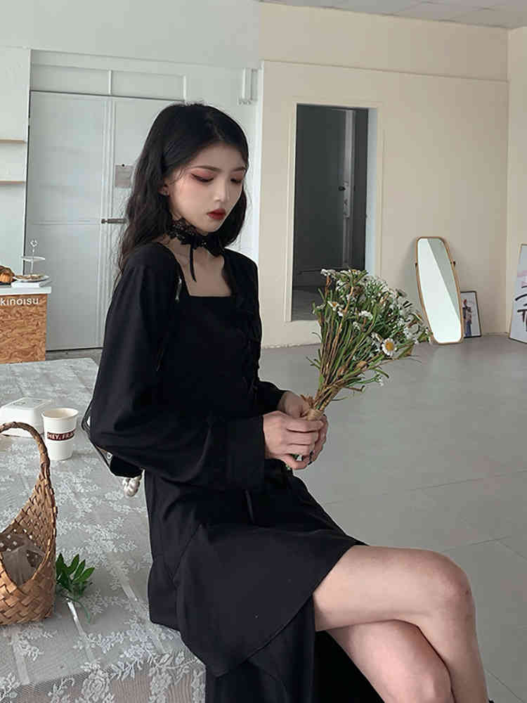 Gothic Dress Women Autumn Elegant Vintage Black Dress Fashion Lace-up Ruffles A-line long sleeve Party Dress Korea Clothing 210521
