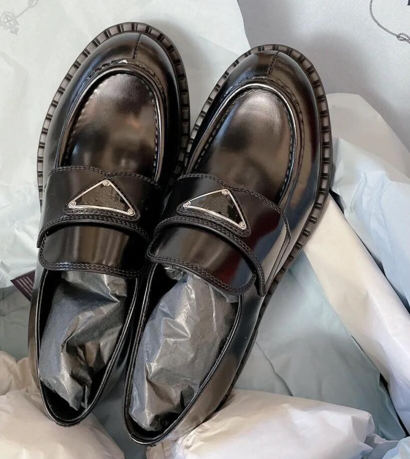 Casual Designer Luxury Boots Shoes Ladies White Chocolate brushed leather loafers Monolith Triangle Logo Black Increase Platform Sneakers Cloudbust 
Casual Designer Luxury Boots Shoes Ladies White Chocolate brushed leather loafers Monolith Triangle Logo Black Increase Platform Sneakers Cloudbust