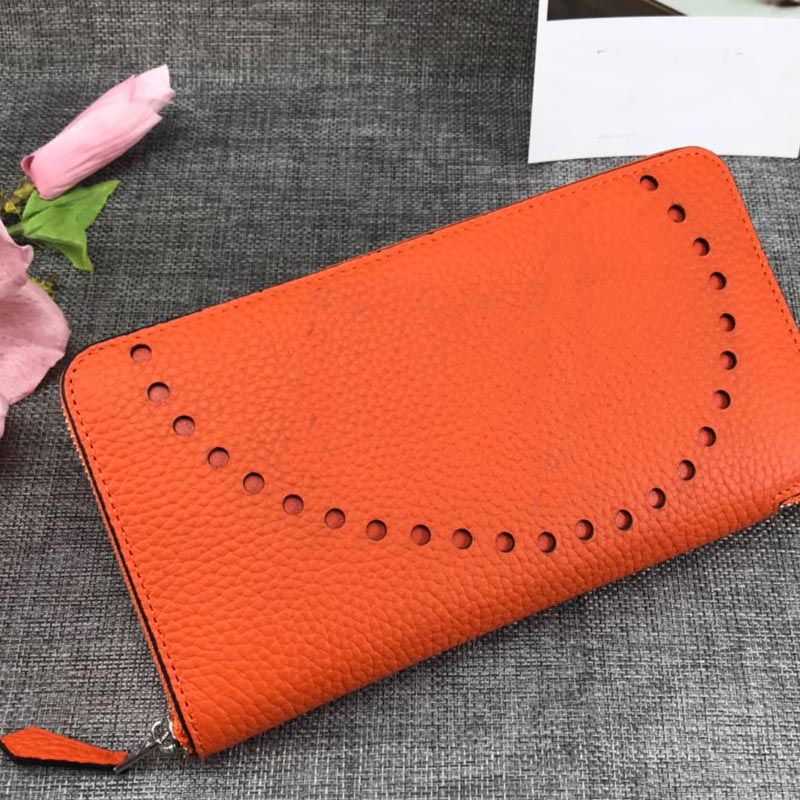 Long Wallet Women Hand Bag Lady Purser Plain Zipper Genuine Leather Grain Letter Hollow Out Card Bags High Quality
Long Wallet Women Hand Bag Lady Purser Plain Zipper Genuine Leather Grain Letter Hollow Out Card Bags High Quality