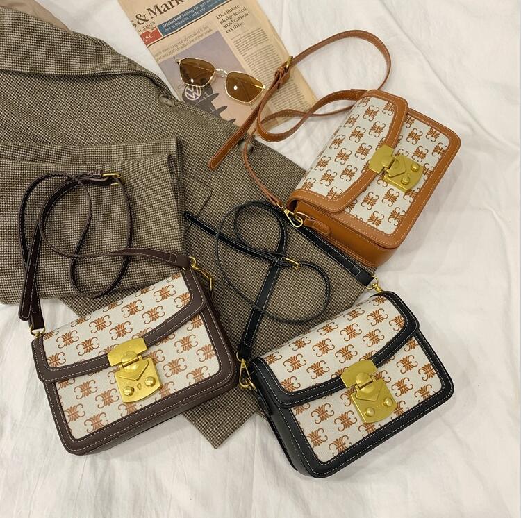 Factory wholesale women handbag winter plaid wool bag sweet lady contrast leather chain bags personality golden lock fashion handbags
Factory wholesale women handbag winter plaid wool bag sweet lady contrast leather chain bags personality golden lock fashion handbags