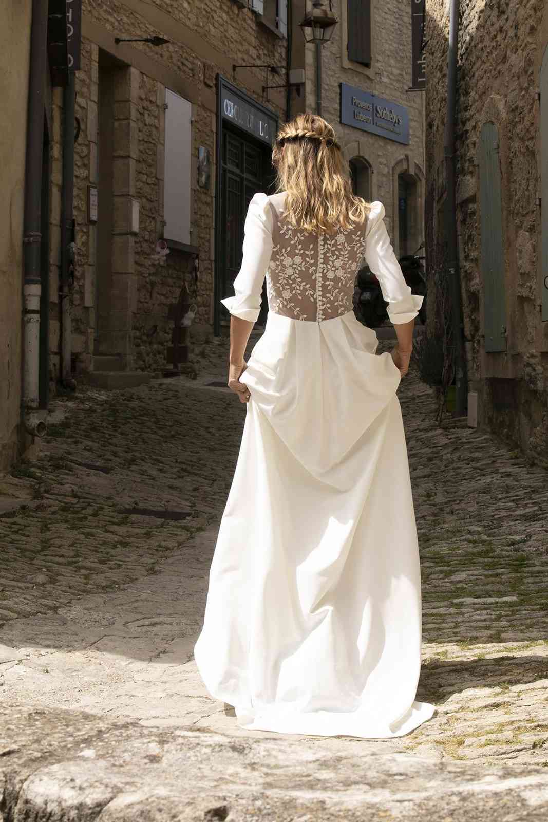 Women Dress Temperament Deep V Neck White Dresses Woman Party Night Maxi Backless Large Hem Ball Gown Plus Size 210513