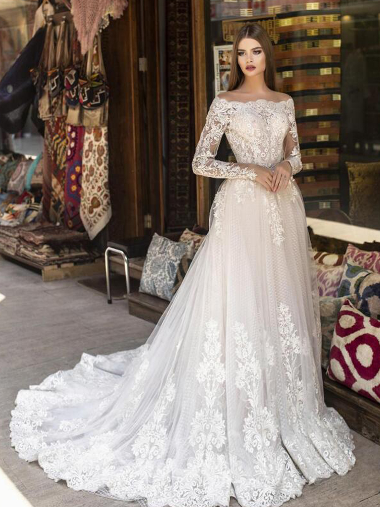 Chic Detachable Jumpsuits Wedding Dresses Bohemian Beach Bride Dress Lace Long Sleeve Sexy Bateau Neck Bridal Gowns With Trains Appliques 2021