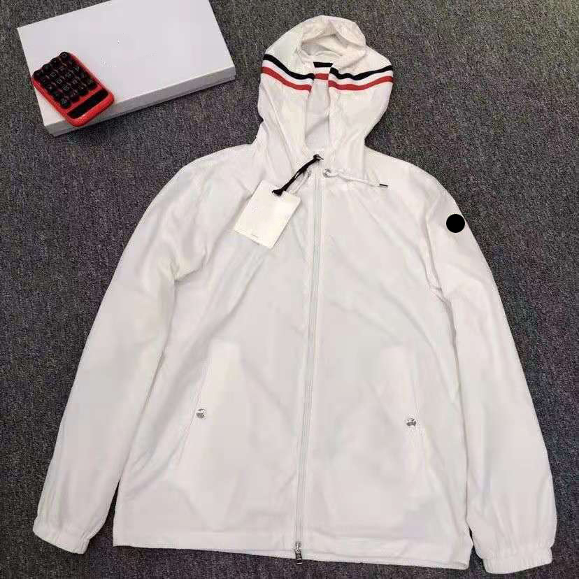 2023 Fashion Mens Designer Jacket Coat Caps Winter Autumn High quality Slim Stylist Men Women Windbreaker Outerwear Zipper Hoodies Jackets Coats no nfc, Black no nfc
2023 Fashion Mens Designer Jacket Coat Caps Winter Autumn High quality Slim Stylist Men Women Windbreaker Outerwear Zipper Hoodies Jackets Coats no nfc, Black no nfc