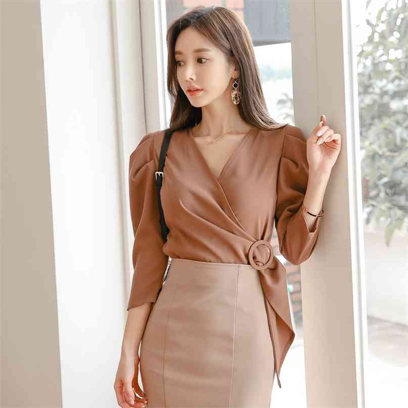 Elegant Women's Shirt Korean Fashion OL Work Blouse Autumn Sexy V Neck Puff Sleeve Casual Office 210603, As picture
Elegant Women's Shirt Korean Fashion OL Work Blouse Autumn Sexy V Neck Puff Sleeve Casual Office 210603, As picture