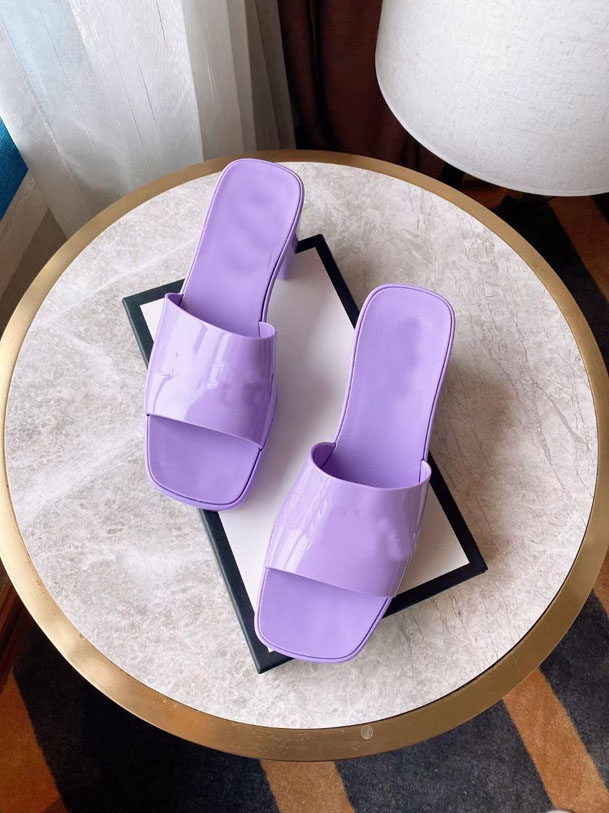 Wholesale high quality women's slippers! Fashion slide light leather sexy slippers summer beach shoes Top Designer Sandals Size 35-40, Pink
Wholesale high quality women's slippers! Fashion slide light leather sexy slippers summer beach shoes Top Designer Sandals Size 35-40, Pink