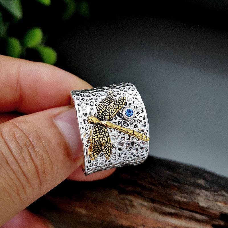 Cluster Rings Vintage Dragonfly For Women Men Lovely Gold Animal Blue Crystal Thai Silver Color Carved Metal Finger
Cluster Rings Vintage Dragonfly For Women Men Lovely Gold Animal Blue Crystal Thai Silver Color Carved Metal Finger