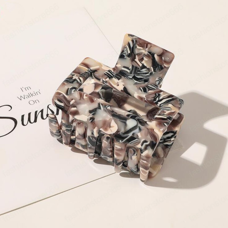 Fashion Acrylic Hollow Hair Claws Clamps For Women Trendy Geometric Hollowed Hairpins Plastic Leopard Hair Accessories