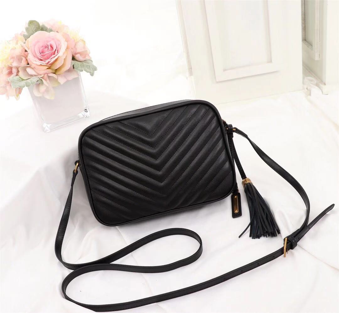 5a + mulheres luxurys designers bolsas 2021 couro couro crossbody bolsa clássico moda bolsa de ombro imation original mensageiro embreagem multi coceteta, Red
5a + mulheres luxurys designers bolsas 2021 couro couro crossbody bolsa clássico moda bolsa de ombro imation original mensageiro embreagem multi coceteta, Red
