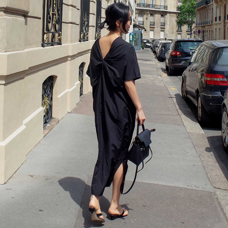 Loose and Plus-sized Batwing Sleeve Black Dresses Backless Bow BF Style Solid Casual Split Knee-Length Dress Women 210615
