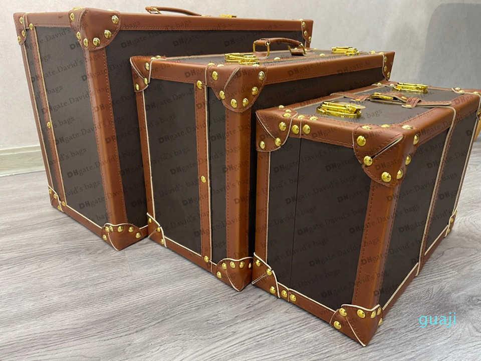 France's Top Luxury Design For Men and Women Suitcases Storage Box Travel Bag Three Sizes Handmade Original Quality
France's Top Luxury Design For Men and Women Suitcases Storage Box Travel Bag Three Sizes Handmade Original Quality