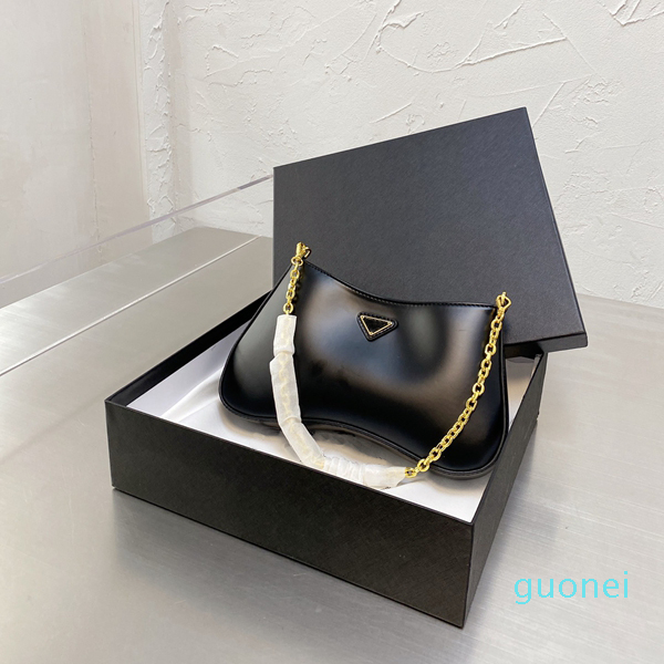 2021 luxury portable shoulder bags women's fashion brand designer's underarm messenger bag size 26*15cm 8548, Colour 1
2021 luxury portable shoulder bags women's fashion brand designer's underarm messenger bag size 26*15cm 8548, Colour 1