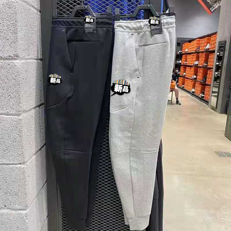 Men Classic Clothing Set Fashion Letter Printed Jakcet + Pants Mensksuits Casua Trendy Explosion Tracl Two Pieces Suit Tracksuits, Gray
Men Classic Clothing Set Fashion Letter Printed Jakcet + Pants Mensksuits Casua Trendy Explosion Tracl Two Pieces Suit Tracksuits, Gray