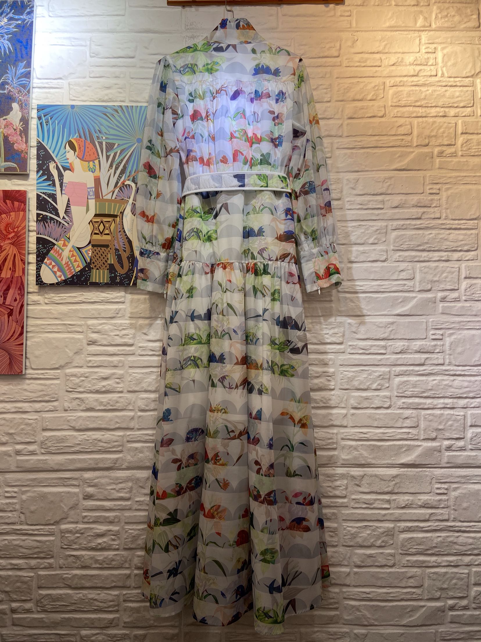 2021 Australian Original Spring and Summer New Womens Clothing Sicilian Style Holiday Elegant Colorful Printed Long-Sleeved Dress, Black;gray
2021 Australian Original Spring and Summer New Womens Clothing Sicilian Style Holiday Elegant Colorful Printed Long-Sleeved Dress, Black;gray