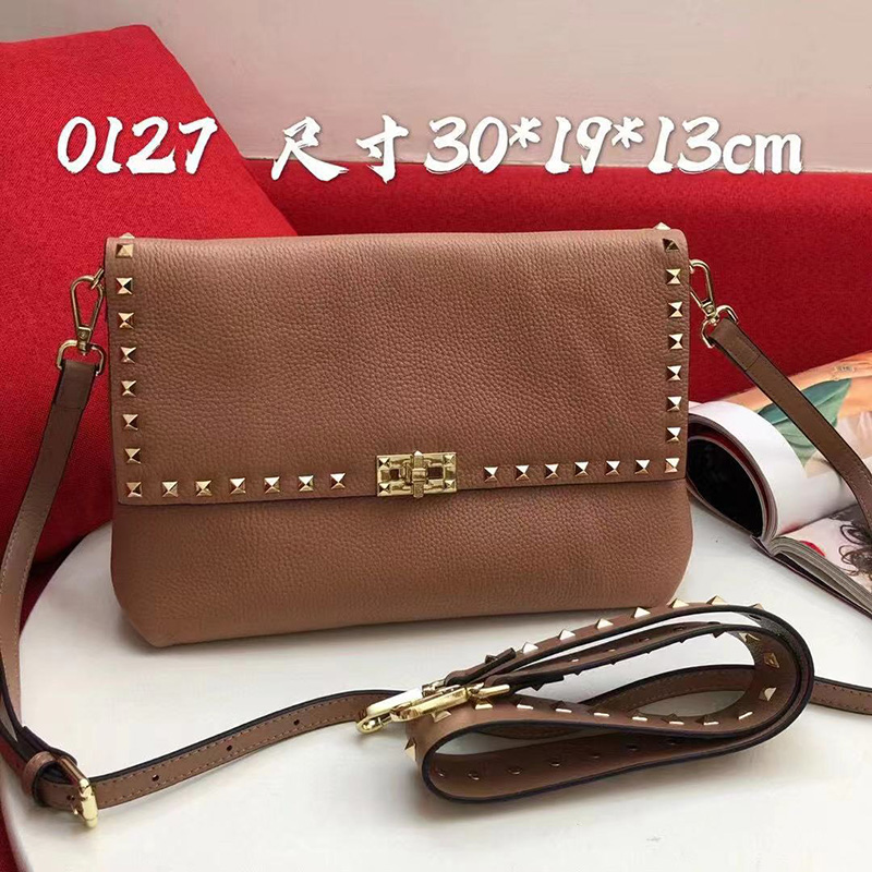 bag Women's fashion temperament versatile leisure rectangular portable one shoulder real leather bags
bag Women's fashion temperament versatile leisure rectangular portable one shoulder real leather bags