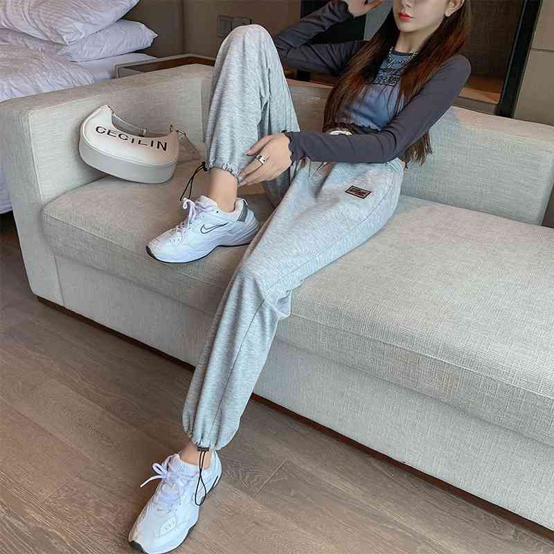 Sportswear women's 2021 new spring autumn loose and thin Leggings fashion trend student wide leg casual pants, Black
Sportswear women's 2021 new spring autumn loose and thin Leggings fashion trend student wide leg casual pants, Black
