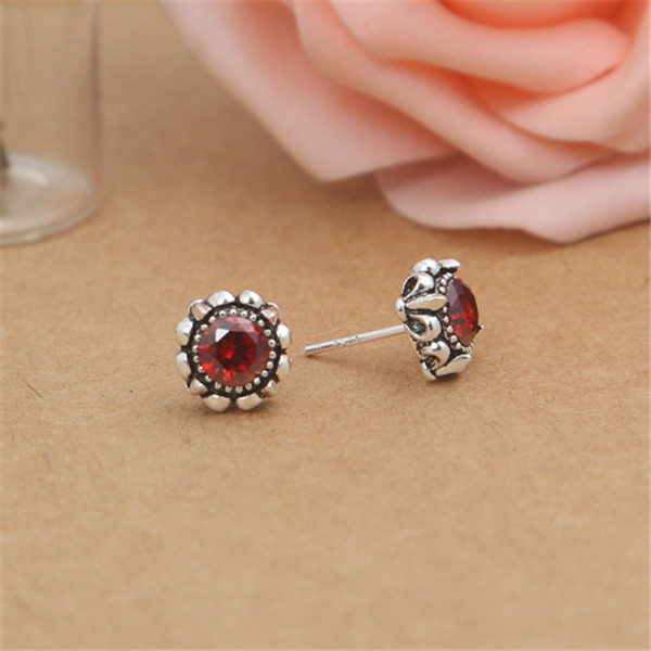 925 sterling silver stud earring with red and black stones American European punk Gothic antique hand-made vintage designer luxury jewelry ear accesso