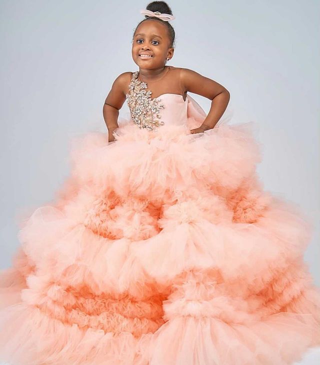 Crystals Sheer Neck Tiers Tutu Flower Girl Dresses Fashion Tulle Elegant Lilttle Kids Birthday Pageant Weddding Gowns
