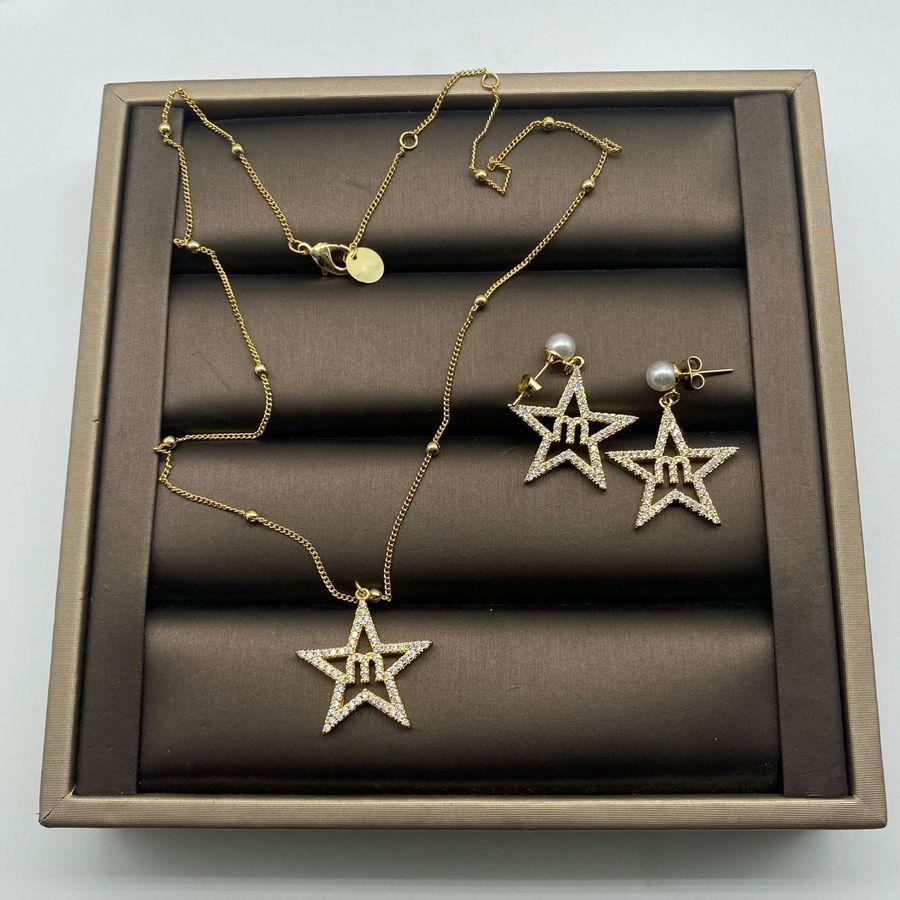 miaos mius pearl pentagon star m letter fashion temperament simple versatile earrings necklace earrings female0
miaos mius pearl pentagon star m letter fashion temperament simple versatile earrings necklace earrings female0