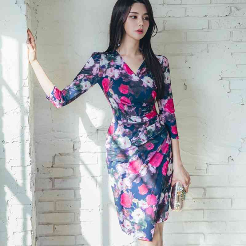 summer temperament V-neck waist slim three-quarter sleeves irregular printed dress Office Lady Polyester 210603, Mixed
summer temperament V-neck waist slim three-quarter sleeves irregular printed dress Office Lady Polyester 210603, Mixed