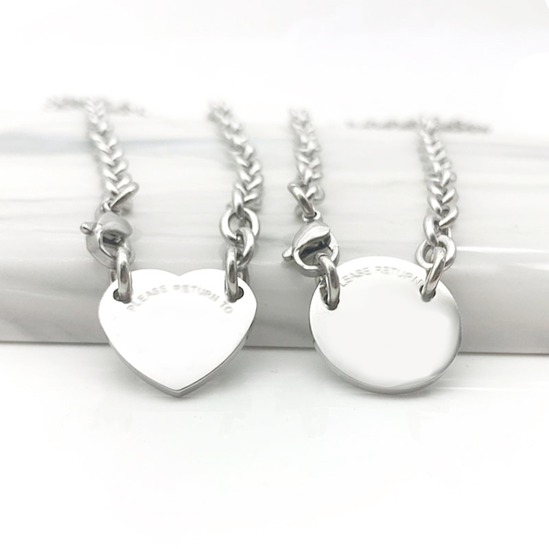 LOGO Luxury heart bracelets women round stainless steel fashion chain on hand couple jewelry Gift for girlfriend Christmas Valentine Day Accessories wholesale
LOGO Luxury heart bracelets women round stainless steel fashion chain on hand couple jewelry Gift for girlfriend Christmas Valentine Day Accessories wholesale