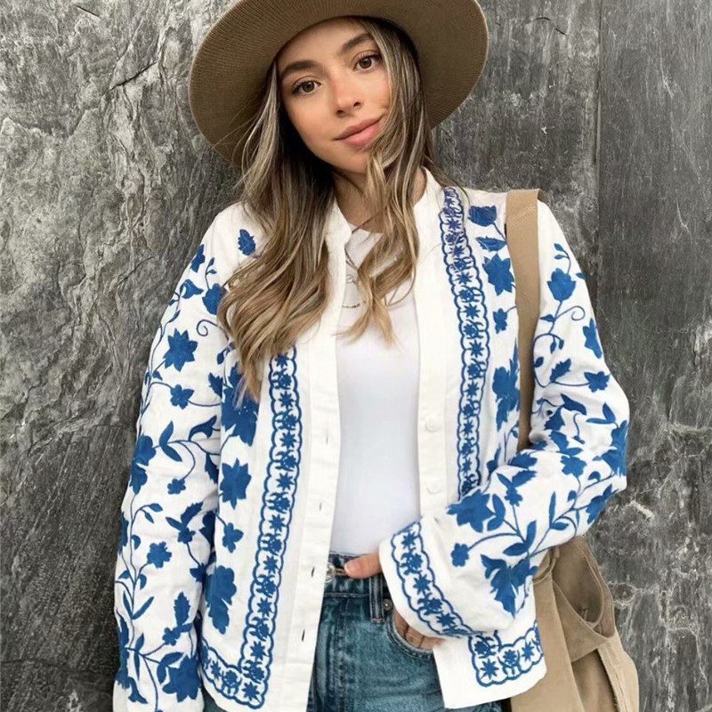Women's Blouses & Shirts Women Fashion Blue Flower Embroidery Za Long Loose Chic Lady Casual Sleeve V-Neck White Cotton Blouse Tops OEUF
Women's Blouses & Shirts Women Fashion Blue Flower Embroidery Za Long Loose Chic Lady Casual Sleeve V-Neck White Cotton Blouse Tops OEUF