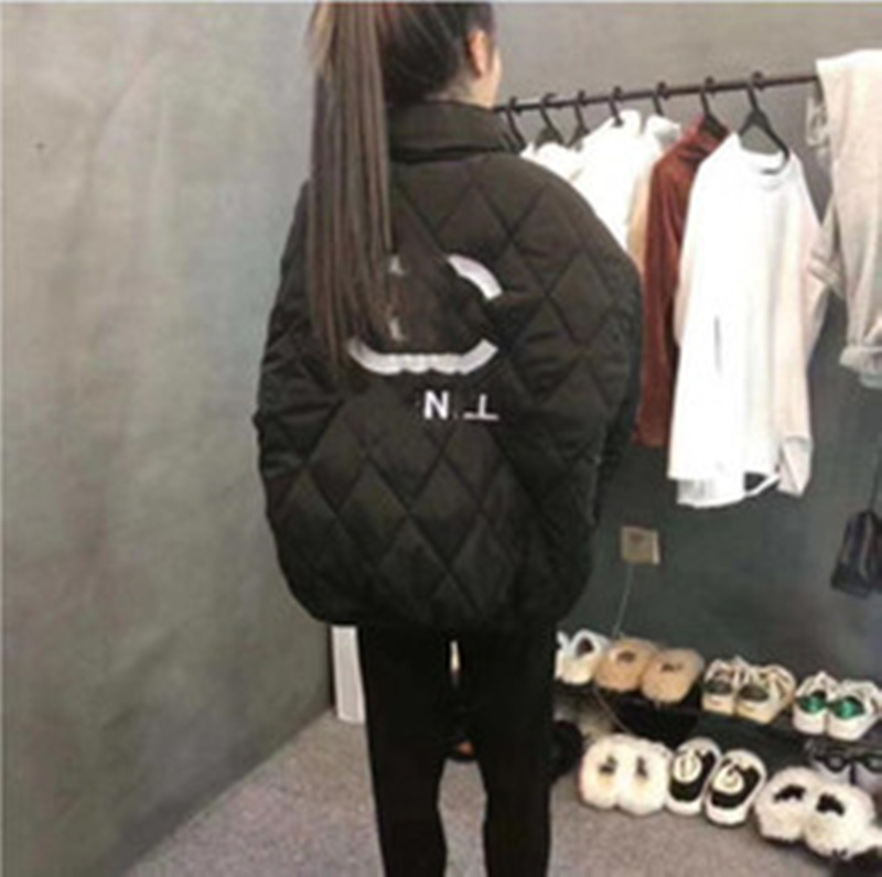 Web celebrity winter fashion down jacket new thick warm black and white letter cotton coat for women free of shipping
Web celebrity winter fashion down jacket new thick warm black and white letter cotton coat for women free of shipping