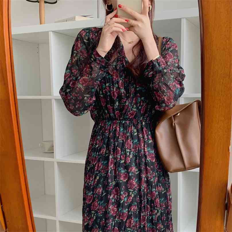 V-neck Plus Women' Pleated Sexy OL All Match A-Line Female Printed Florals Gentle Streetwear Long Dresses Vestidos 210525, Photo color
V-neck Plus Women' Pleated Sexy OL All Match A-Line Female Printed Florals Gentle Streetwear Long Dresses Vestidos 210525, Photo color