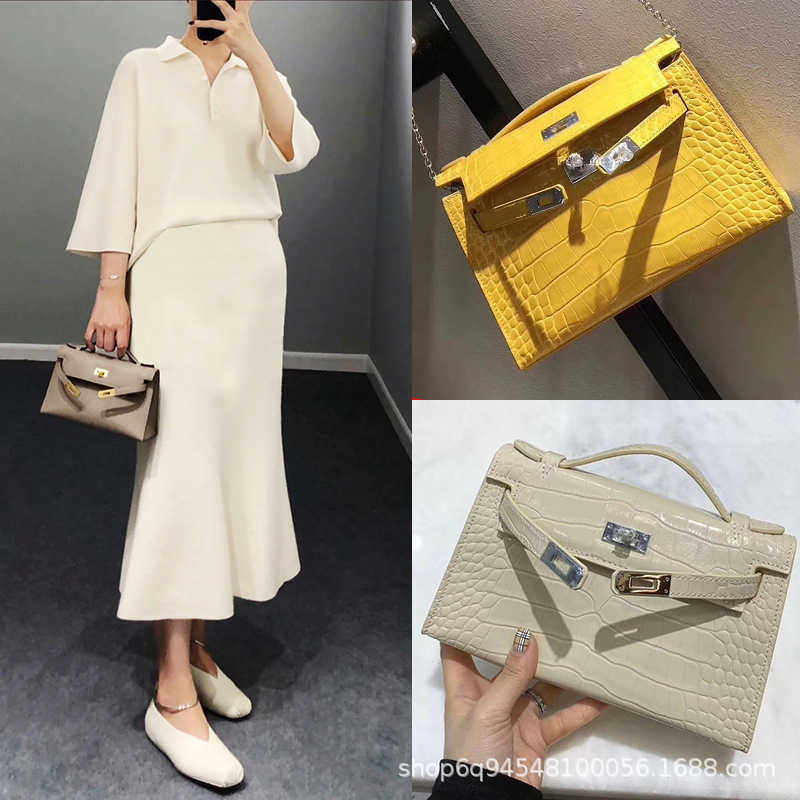 Hanghhangbag Luxury Designer Fashion Hand Handbag Handbags Backpack Wallet Purse Shoulder Crossbody Tote Bags Mini Bag print chain slan
Hanghhangbag Luxury Designer Fashion Hand Handbag Handbags Backpack Wallet Purse Shoulder Crossbody Tote Bags Mini Bag print chain slan