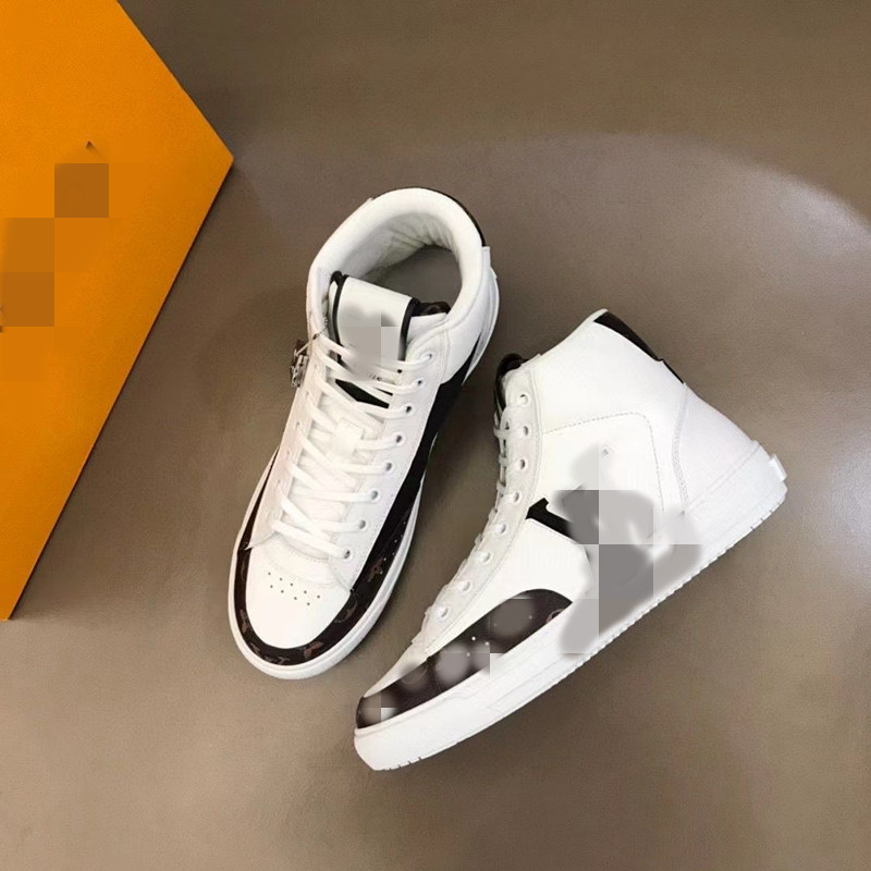 Rivoli Trainers High Top Shoes Luxurys Designers Sneaker LUXEMBOURG Lace Up Vintage Casual Shoe Chaussures Calfskin TATTOO Trainer mjkk0002 
Rivoli Trainers High Top Shoes Luxurys Designers Sneaker LUXEMBOURG Lace Up Vintage Casual Shoe Chaussures Calfskin TATTOO Trainer mjkk0002