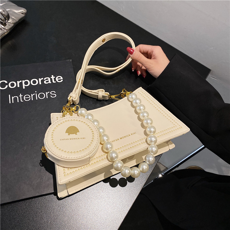 Luxury Designer Handbag Trendy Bags Womens Pu New Fashion Pearl Chain Underarm Portable Shoulder Bag Korean Style Simple Crossbody Small Squ, White
Luxury Designer Handbag Trendy Bags Womens Pu New Fashion Pearl Chain Underarm Portable Shoulder Bag Korean Style Simple Crossbody Small Squ, White