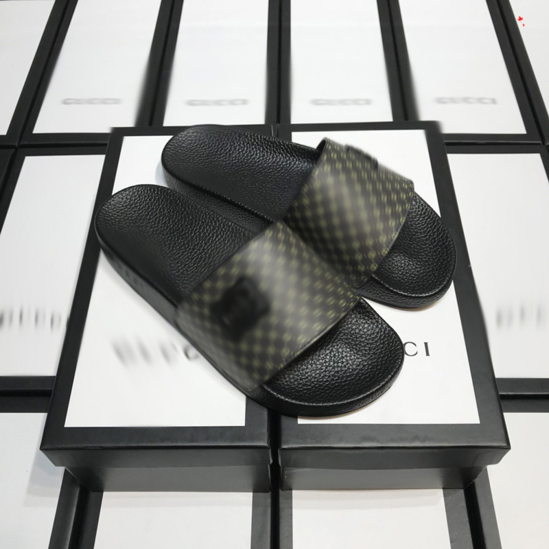 2021 Slipper Designer Slide Summer sandals Fashion Men Beach Indoor Flat Flip Flops Leather luxurys Shoes mens Slippers with box Size 39-45 -H194, White
2021 Slipper Designer Slide Summer sandals Fashion Men Beach Indoor Flat Flip Flops Leather luxurys Shoes mens Slippers with box Size 39-45 -H194, White