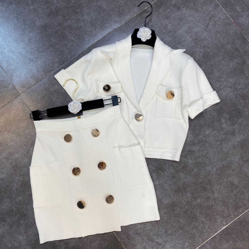 DEAT Women Black knitting Skirt Short lapel short sleeve Two Piece Set Fashion Temperament Spring Summer 11D603 210709, White
DEAT Women Black knitting Skirt Short lapel short sleeve Two Piece Set Fashion Temperament Spring Summer 11D603 210709, White