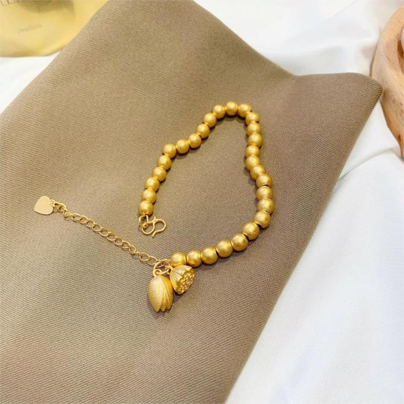 Link, Chain All-Match Sand Gold Long-Lasting Color Transfer Bead Bracelet Female Cute Little Lotus Seed Pendant
Link, Chain All-Match Sand Gold Long-Lasting Color Transfer Bead Bracelet Female Cute Little Lotus Seed Pendant
