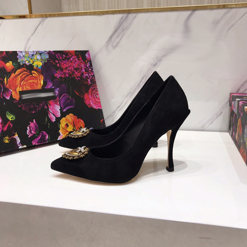 2021 Good Quality Fashion Women Luxurys Designers Shoes Designer Sandals Womens Luxury High Heels Sandal Dress Shoess With Box Size 35-41 -H624, Black
2021 Good Quality Fashion Women Luxurys Designers Shoes Designer Sandals Womens Luxury High Heels Sandal Dress Shoess With Box Size 35-41 -H624, Black