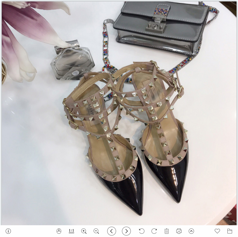 2021 Good Quality Fashion Women Luxurys Designers Shoes Designer Sandals Womens Luxury High Heels Sandal Dress Shoess With Box Size 35-41 -G442, Black
2021 Good Quality Fashion Women Luxurys Designers Shoes Designer Sandals Womens Luxury High Heels Sandal Dress Shoess With Box Size 35-41 -G442, Black