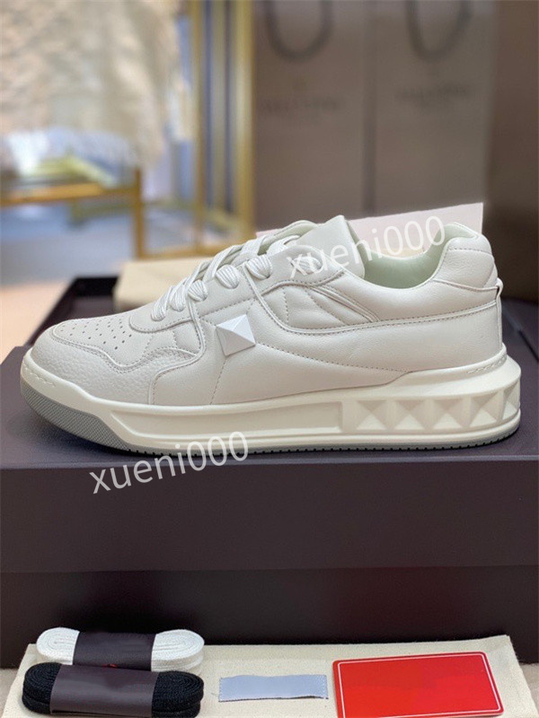 Fashion reflective height reaction sneakers Casual shoes triple black multi-color suede spotted baroque print platform sneaker, Choose the color
Fashion reflective height reaction sneakers Casual shoes triple black multi-color suede spotted baroque print platform sneaker, Choose the color