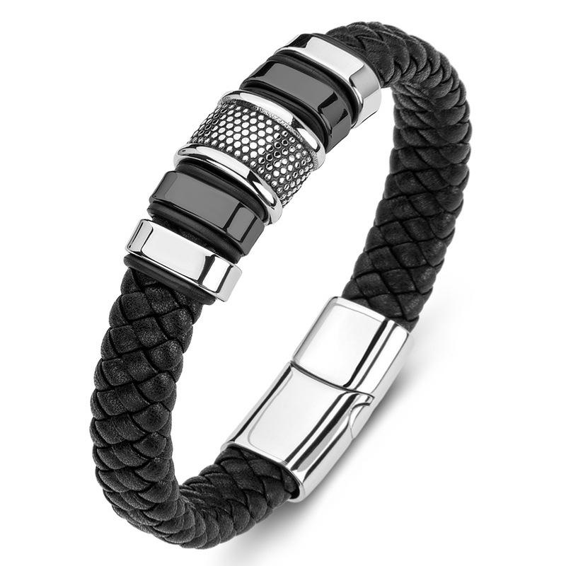 Europe And America Atmosphere PUNK Black Woven Leather Bracelet Gold Custom Laser-engraved Names Bangle
Europe And America Atmosphere PUNK Black Woven Leather Bracelet Gold Custom Laser-engraved Names Bangle