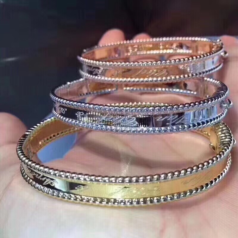 Top brand 100% 925 silver designer jewelry clover bracelet bangle for women love bracelet wedding party best gift wholesale clover jewelry, Black
Top brand 100% 925 silver designer jewelry clover bracelet bangle for women love bracelet wedding party best gift wholesale clover jewelry, Black